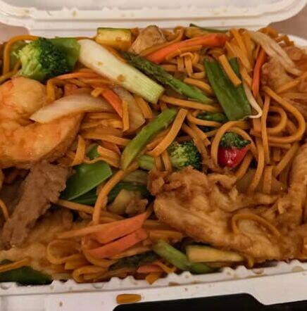 House Lo Mein